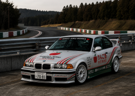 BMWE36デモカー0.png